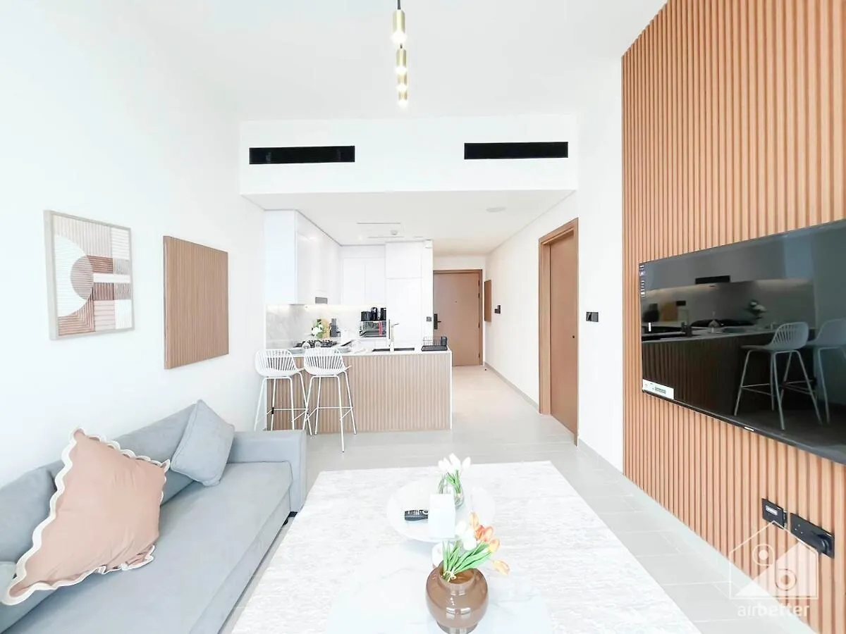 Apartment Luxury & Comfort At Binghatti Amber With Balcony Dubai