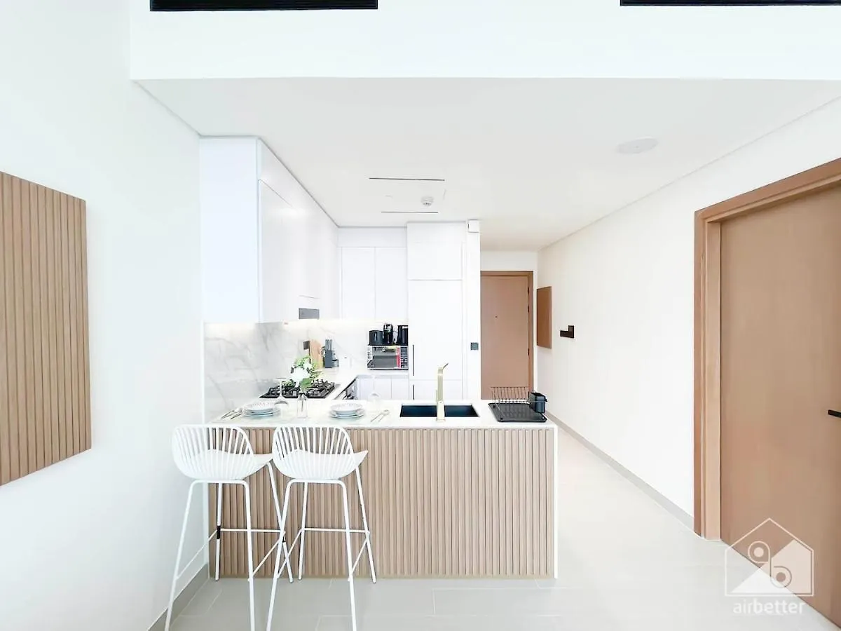 Luxury & Comfort At Binghatti Amber With Balcony 두바이 아파트