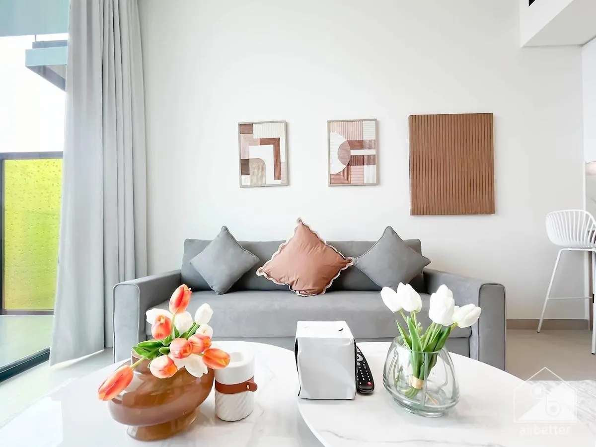Luxury & Comfort At Binghatti Amber With Balcony 두바이